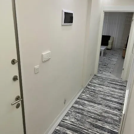 Ayca House Esyali Kiralik Konut דירה